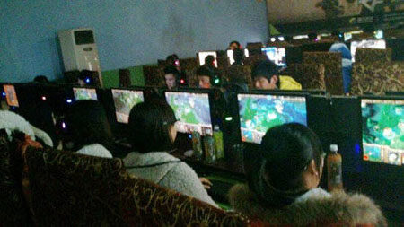 The harm of online games to minors has been paid more and more attention.